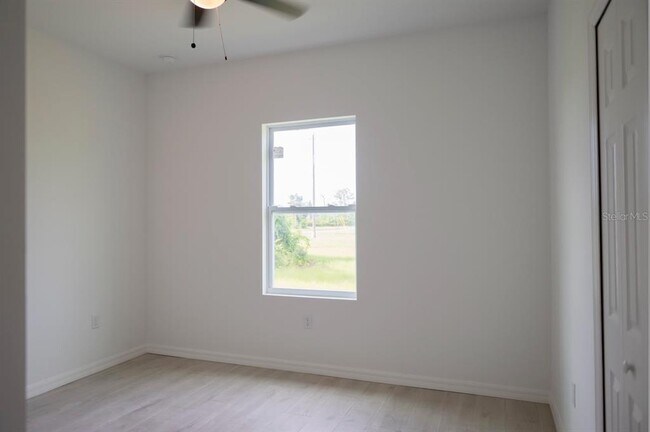 Building Photo - 46 Master Dr