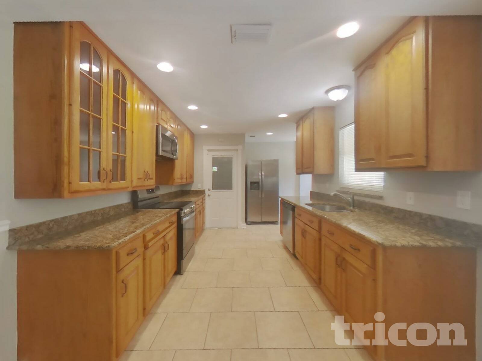 Building Photo - 268 Plumosa Dr