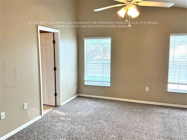 Building Photo - 206 Jessamine Dr