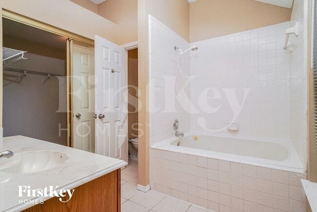 Building Photo - 3934 Cochise Dr