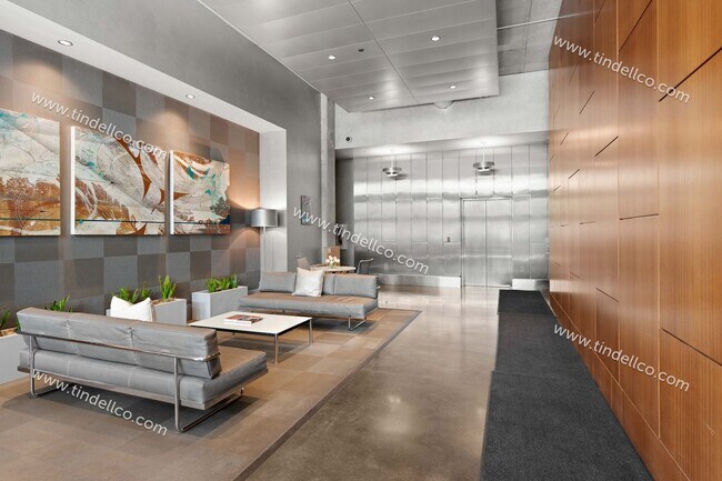 Building Photo - The Civic | 11th Floor 2BD/2BA with Stunning Portland Views, Free Parking and Free Utilities!