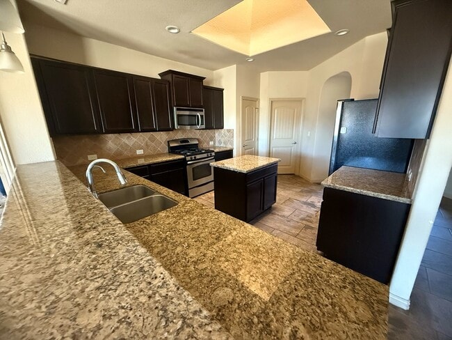 Building Photo - 3208 Rembrandt Ave