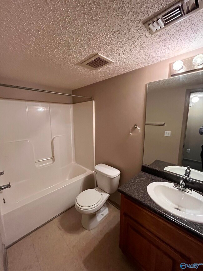 Building Photo - 5005 Chancellor Square