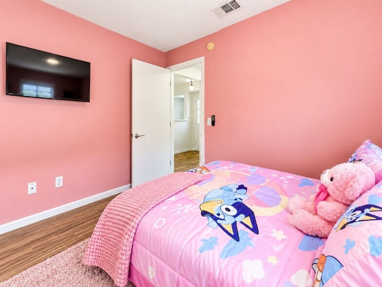 Building Photo - 2545 Montego Bay Blvd