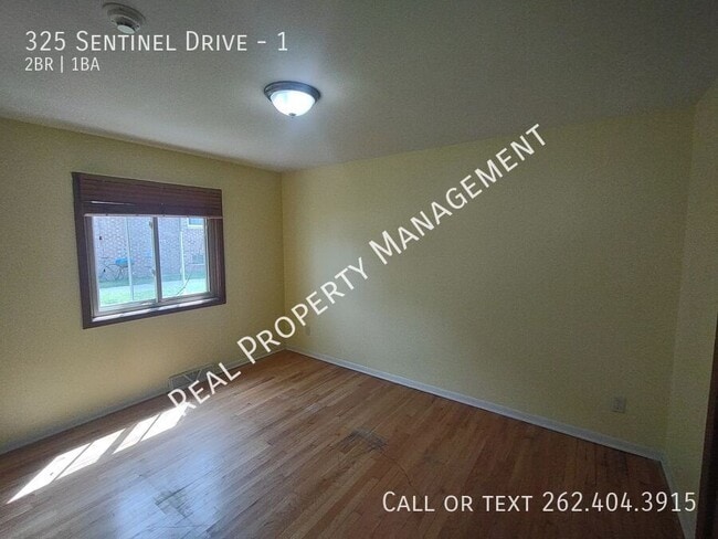 Building Photo - 325 Sentinel Dr