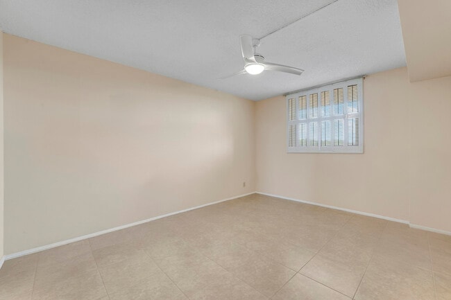 Building Photo - 6461 NW 2nd Ave