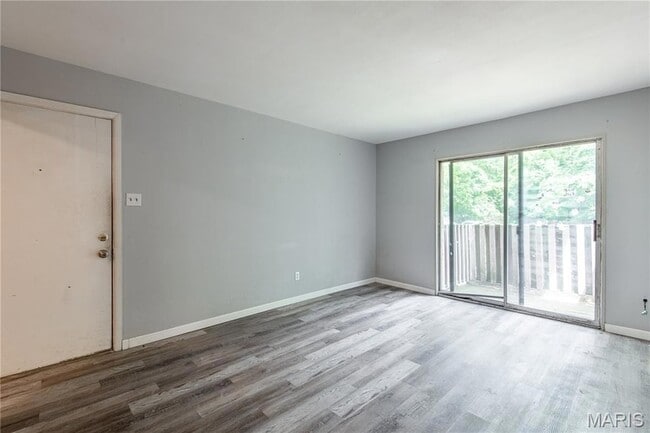 Building Photo - 3004 Pembroke Ln