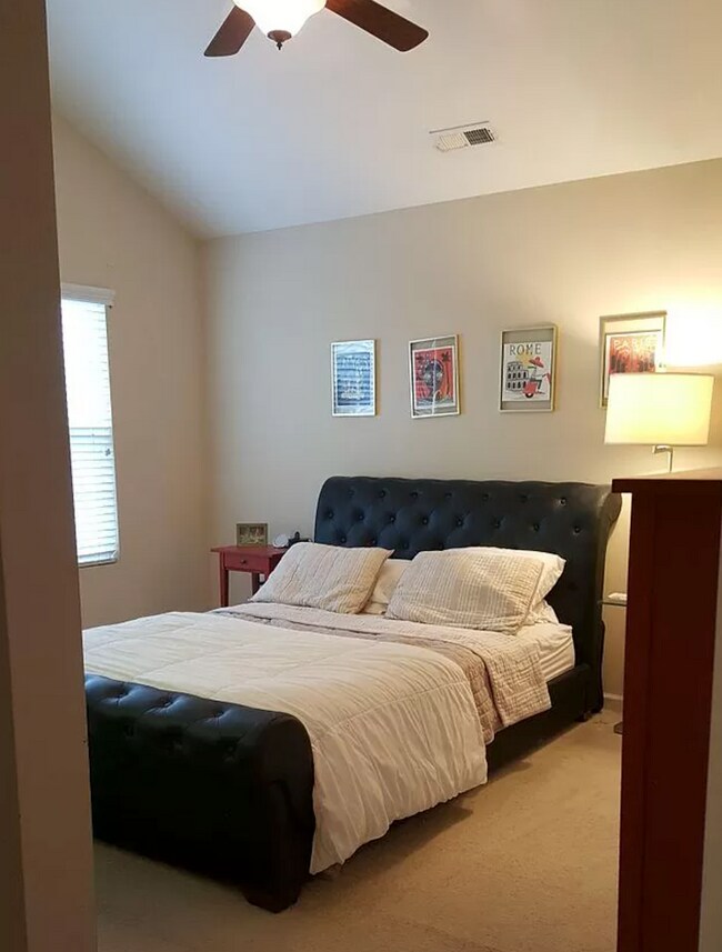 Building Photo - 919 Shining Wire Way