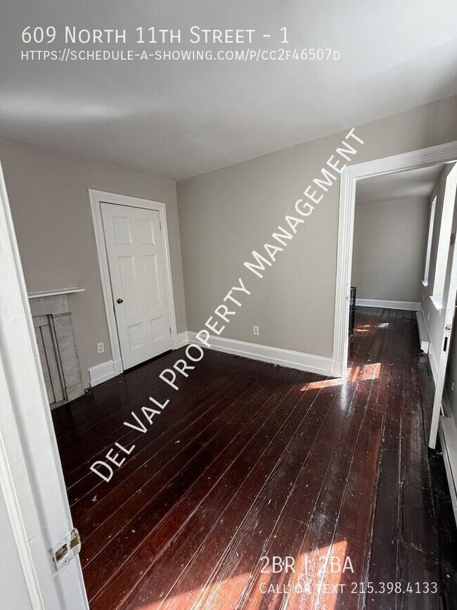 Building Photo - 609 N 11th St