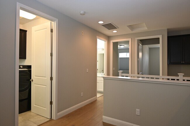 Building Photo - Stylish, Contemporary Campbell 4/2 home with Patio & Attached Garage