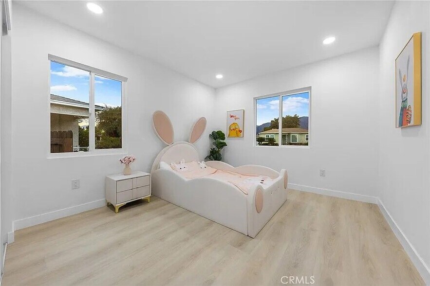 Building Photo - 344 Pamela Rd