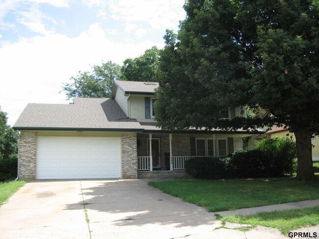 Primary Photo - 303 Pierce St