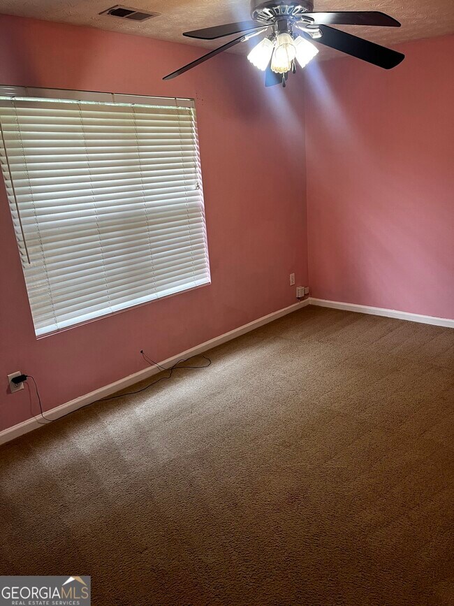 Building Photo - 6675 Princeton Park Ct