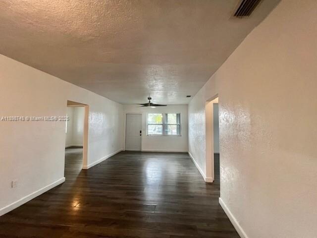 Building Photo - 805 NE 134th St