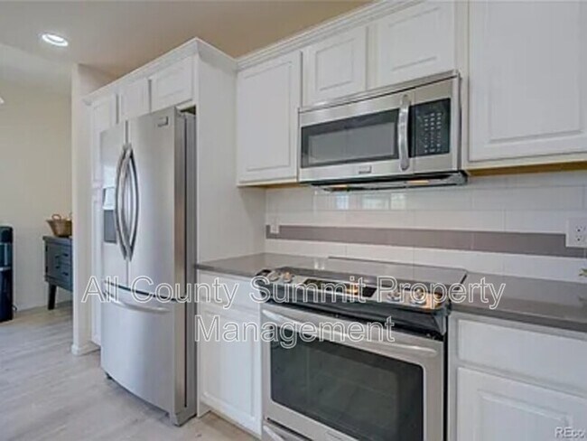 Building Photo - 4795 E 98th Pl