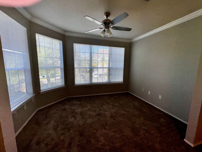 Building Photo - 2 Bedoom 2 bath Millenia Mall area Condo -...