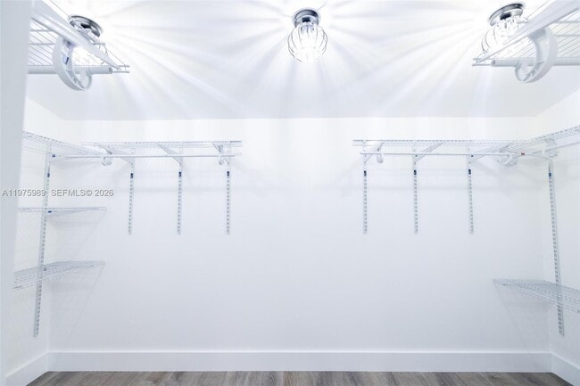 Building Photo - 3401 SW 17th St