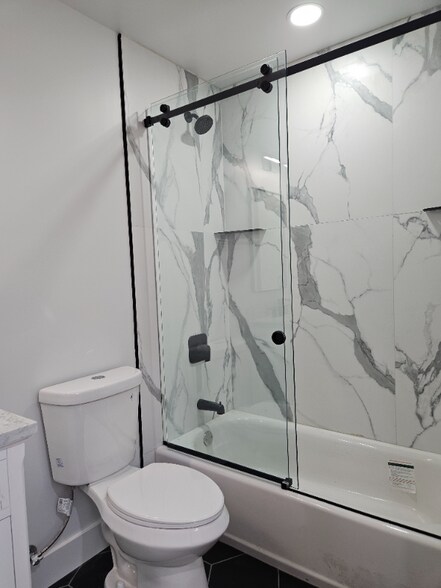 Building Photo - 90 Shrewsbury Ave