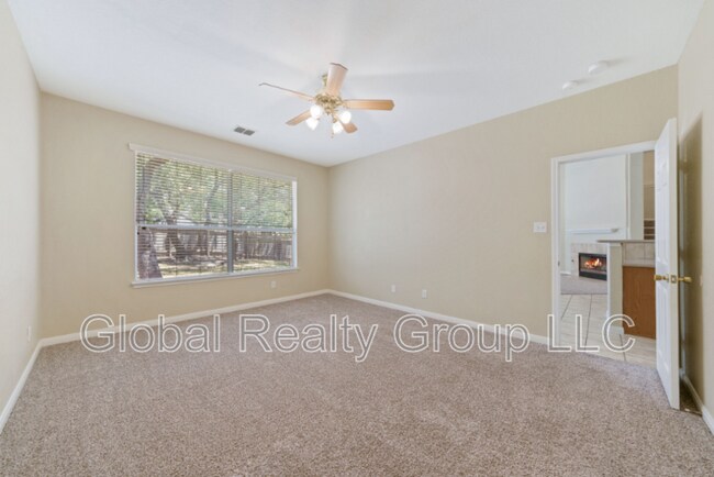 Building Photo - 20418 Cliff Park Ln