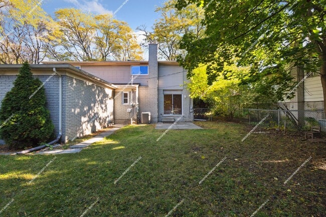 Building Photo - Rare Rental Opportunity: 4-Bedroom, 2.5-Ba...