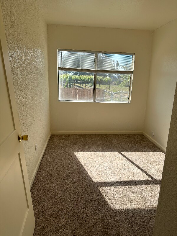 Building Photo - 2712 E Woodson Rd