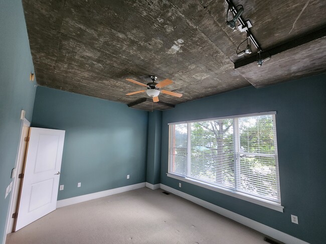 Main Bedroom - 444 S Blount St