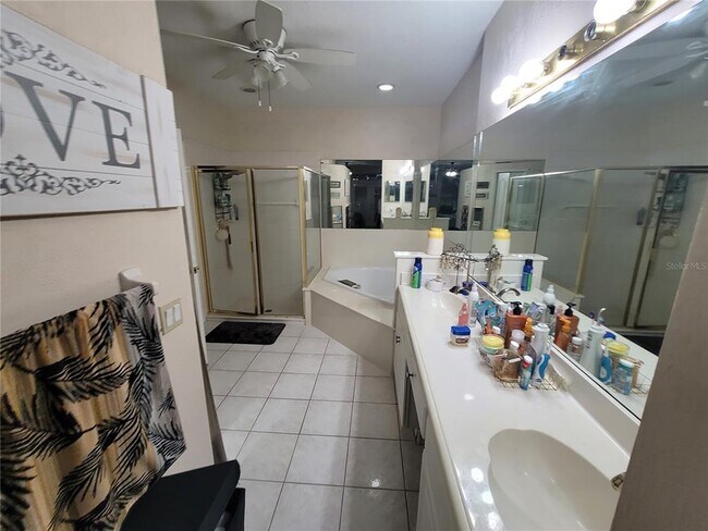Building Photo - 1727 St Tropez Ct