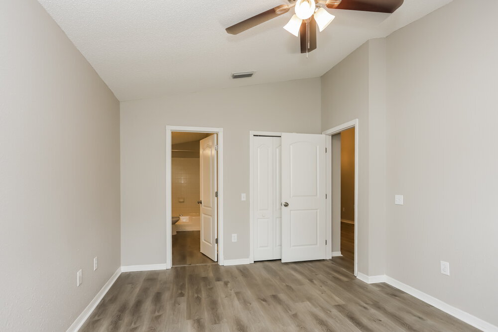 Building Photo - 416 Sangria Dr