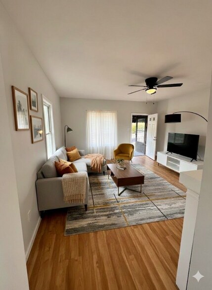 Building Photo - 165 Highland Ave