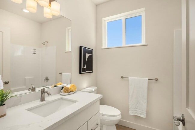 Building Photo - 6628 52nd Ave W