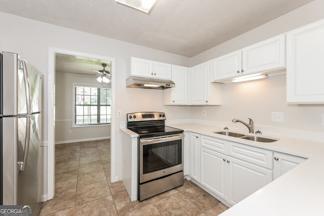 Building Photo - 2808 Porter Dr