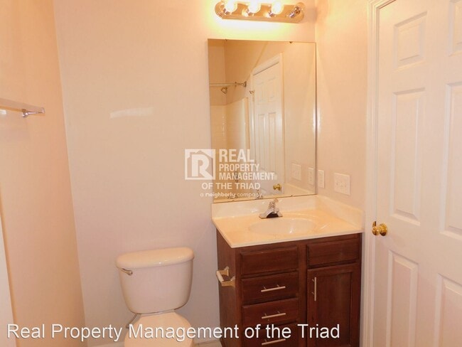 Building Photo - 2 br, 2 bath House - 3004-K Greystone Pointe