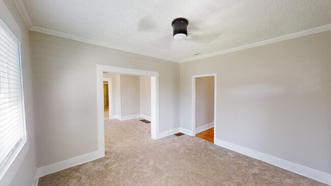 Building Photo - KJKLLC-Carlton Street