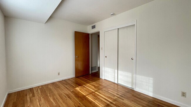 Building Photo - Single-Level in the Anholm Tract Downtown SLO with A/C and Great Backyard