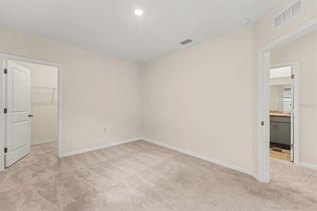 Building Photo - 3221 Living Coral Dr