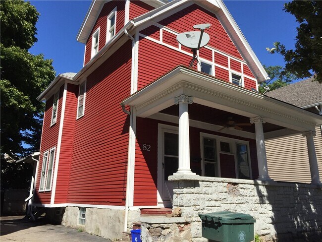 Primary Photo - 82 Asbury St