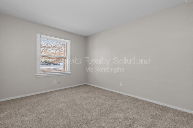 Building Photo - 1644 Nemnich Rd