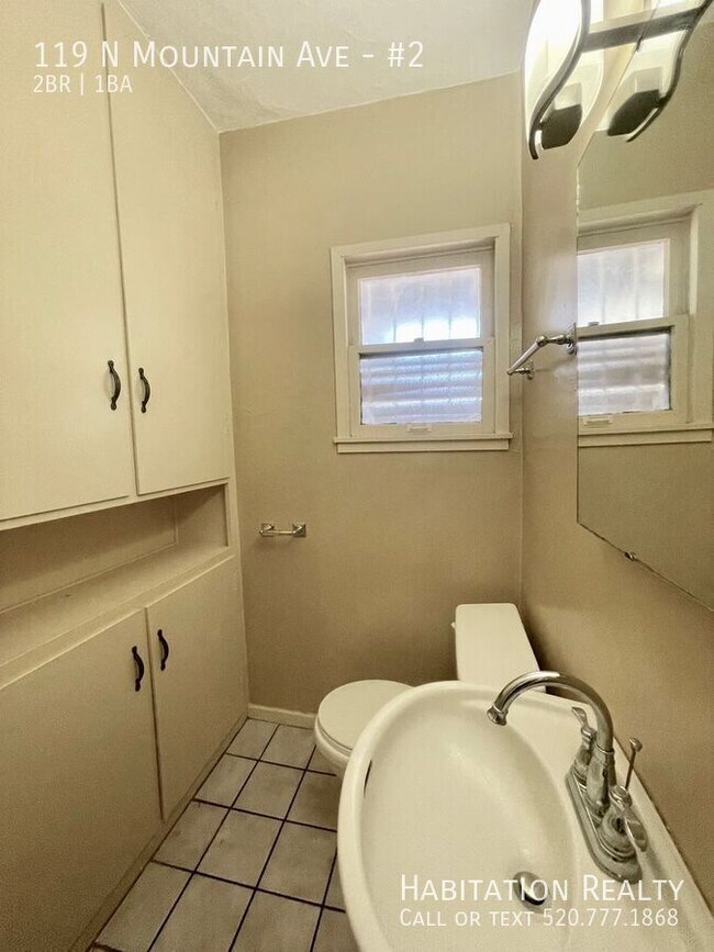 Building Photo - 119 N Mountain Ave