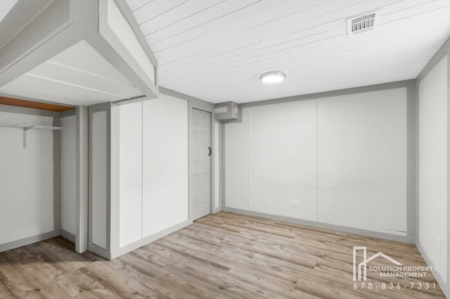 Building Photo - 3925 Chicamauga Dr