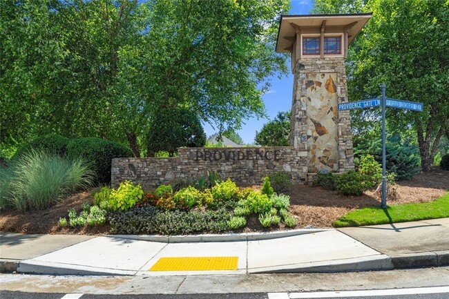 Building Photo - 6424 Queens Court Trace