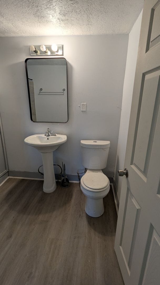 Building Photo - Welcome to this newly renovated gem locate...