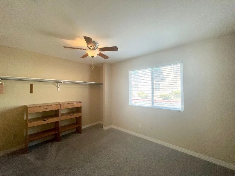 Building Photo - 6750 Del Rey Ave