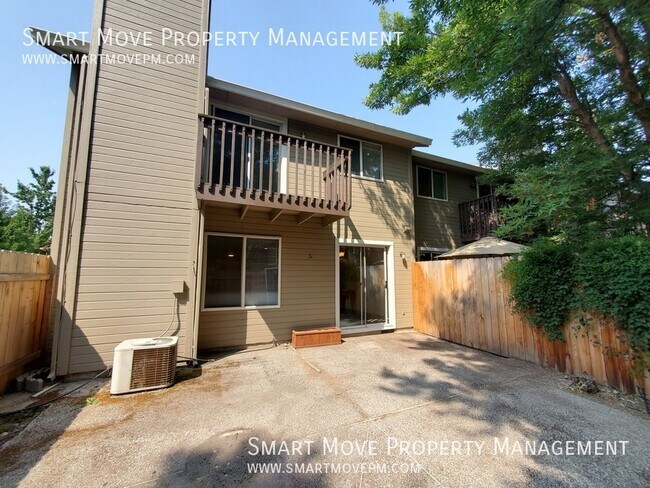 Building Photo - 2574 S Sumac Ln
