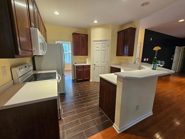 Building Photo - 2307 Brasstown Ln