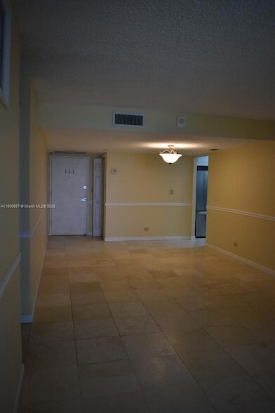 Building Photo - 6039 Collins Ave