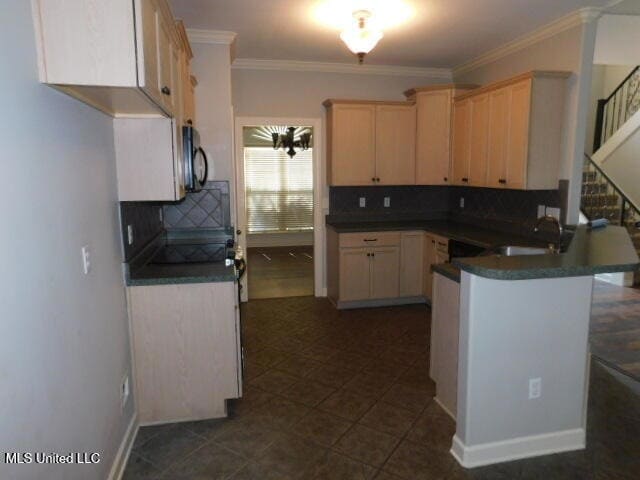 Building Photo - 6495 Cheyenne Dr