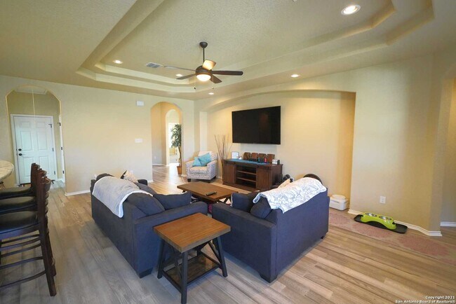 Building Photo - 1323 Kingbird Ct