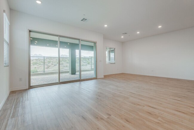 Building Photo - Single story in the exclusive master planned community of Heritage in Stonebridge!