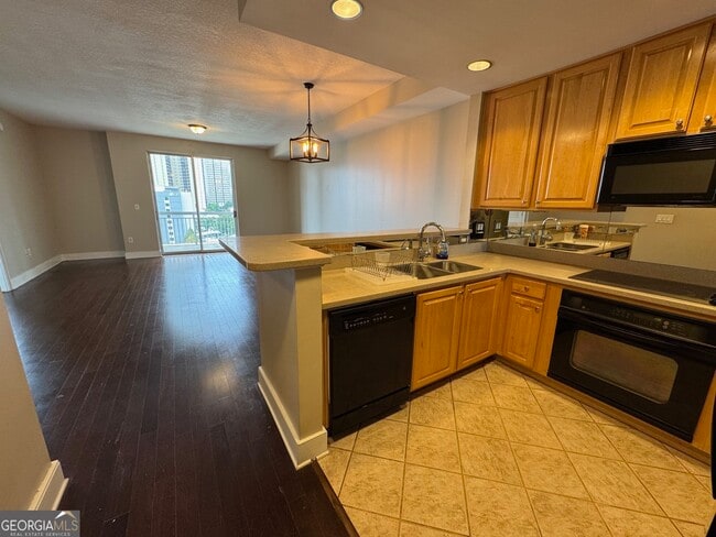 Building Photo - 285 Centennial Olympic Park Dr NW