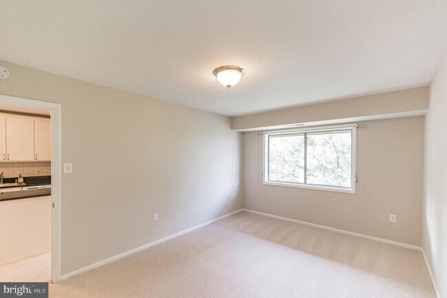 Building Photo - 212 Park Terrace Ct SE